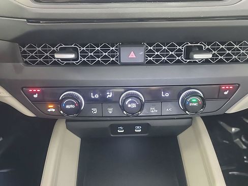 Certified 2024 Honda Accord EX image 28