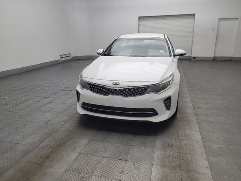 Used 2018 Kia Optima S FWD image 15