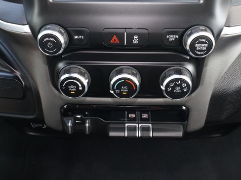 Used 2024 RAM 3500 Big Horn image 26