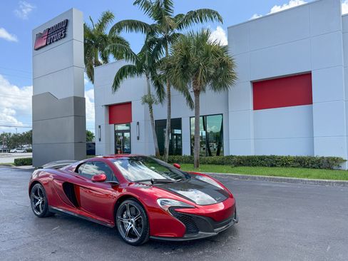 Used 2015 McLaren 650S Spider RWD image 32