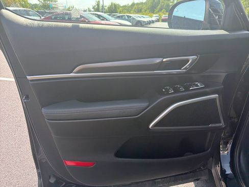 Certified 2023 Kia Telluride S w/ S Sunroof Package AWD/4WD image 9
