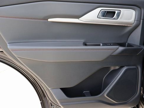 New 2026 Ford Explorer Active image 18