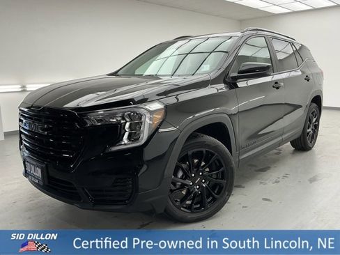 Certified 2024 GMC Terrain SLE w/ Driver Convenience Package image 1