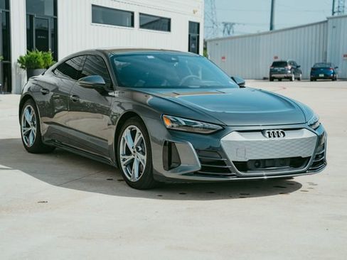 Used 2022 Audi e-tron GT Premium Plus image 4