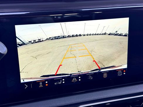 Used 2024 GMC Sierra 2500 AT4 w/ AT4 Premium Plus Package image 33