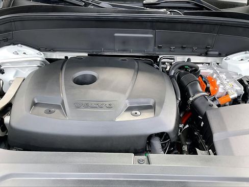 Used 2023 Volvo XC90 T8 Ultimate image 13