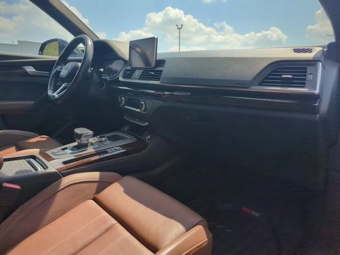 Used 2019 Audi Q5 2.0T Premium Plus w/ Premium Plus Package image 29