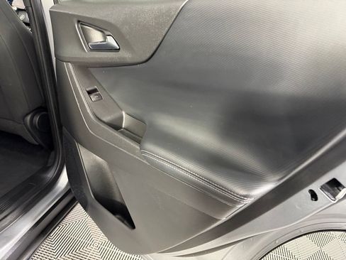 Used 2025 Chevrolet Equinox LT FWD image 29