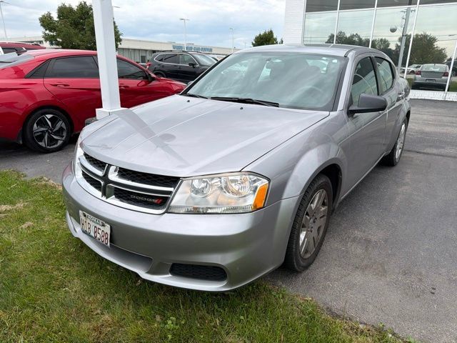 Used 2013 Dodge Avenger SE FWD image 3