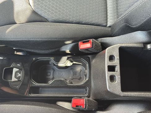Used 2021 Jeep Renegade Latitude AWD/4WD image 30