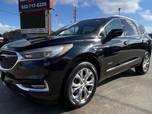 Used 2018 Buick Enclave Avenir w/ Avenir Technology Package image 3