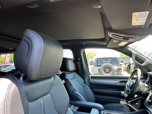 New 2026 Jeep Grand Wagoneer 4WD image 14