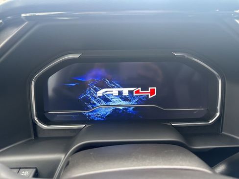 Used 2025 GMC Sierra 2500 AT4 w/ AT4 Premium Plus Package image 21