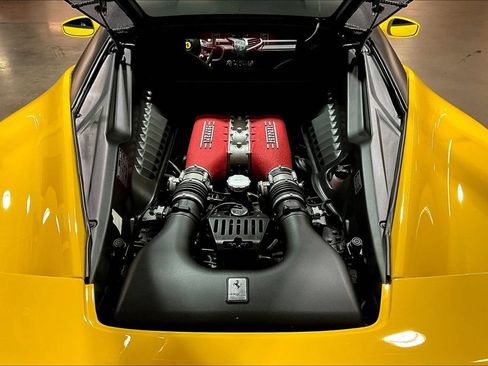 Used 2013 Ferrari 458 Italia Coupe RWD image 23