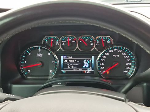Used 2018 GMC Sierra 1500 SLE w/ SLE Value Package AWD/4WD image 32