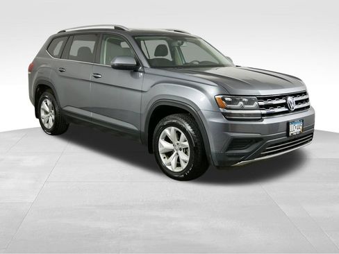 Used 2018 Volkswagen Atlas Launch Edition AWD/4WD image 2