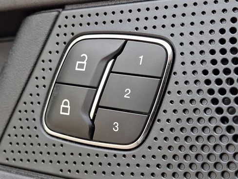 Used 2019 Ford Edge Titanium w/ Cold Weather Package image 29