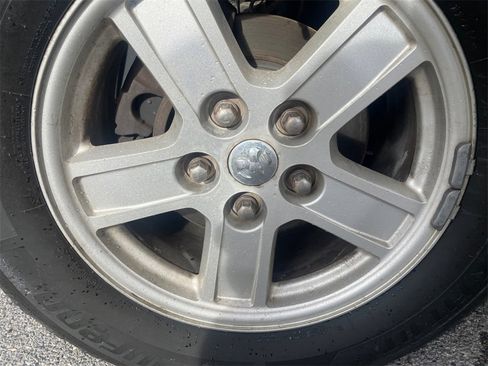 Used 2007 Dodge Durango SLT image 25