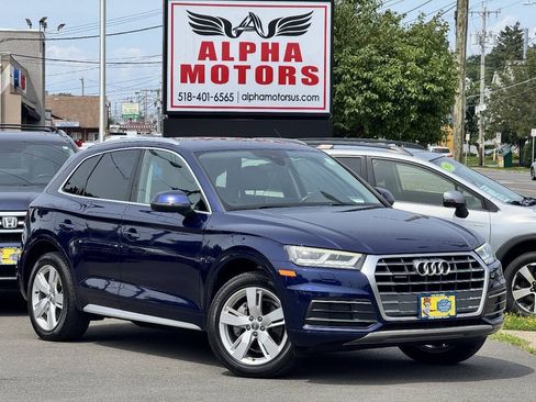 Used 2018 Audi Q5 2.0T Premium Plus w/ Premium Plus Package AWD/4WD image 1