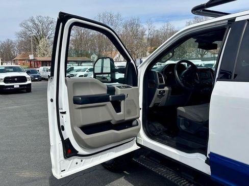 Used 2017 Ford F350 XLT image 13