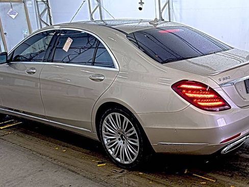 Used 2020 Mercedes-Benz S 560 4MATIC Sedan w/ Premium Package image 4