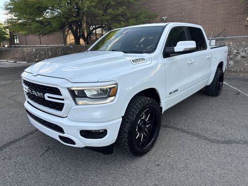 Used 2023 RAM 1500 Big Horn AWD/4WD image 3