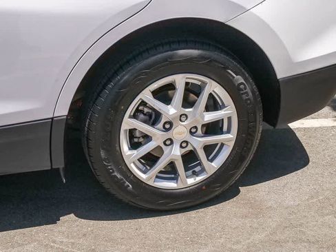 Used 2024 Chevrolet Equinox LT FWD image 6