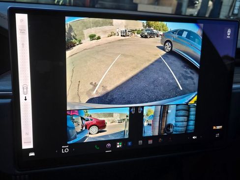 Used 2025 Tesla Model S AWD/4WD image 23