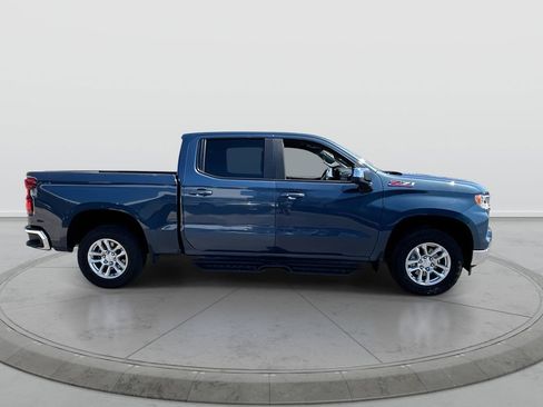 Used 2024 Chevrolet Silverado 1500 LT AWD/4WD image 9