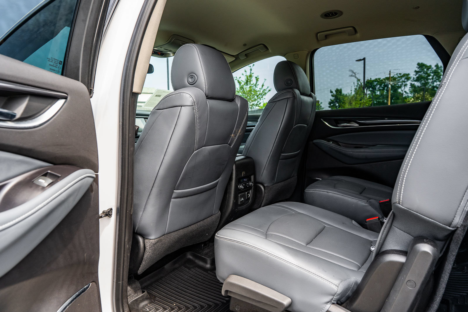 Used 2018 Buick Enclave Premium FWD image 17