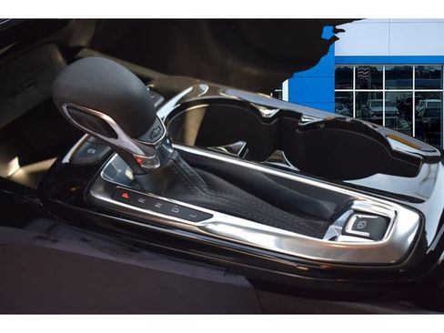 New 2026 Chevrolet Trax LT w/ LT Convenience Package FWD image 23
