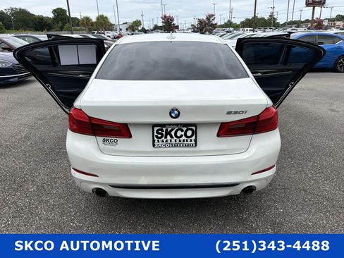 Used 2020 BMW 530i w/ Premium Package RWD image 33