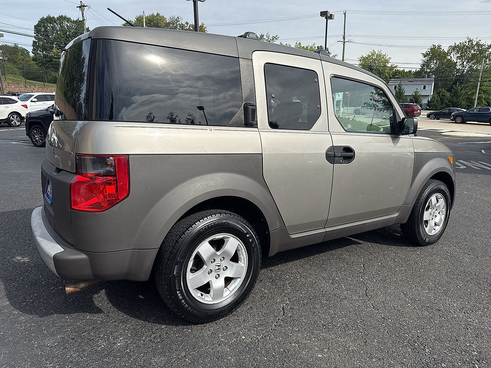 Used 2004 Honda Element EX image 4