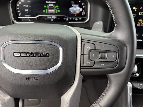 Used 2024 GMC Sierra 1500 Denali w/ Technology Package AWD/4WD image 26