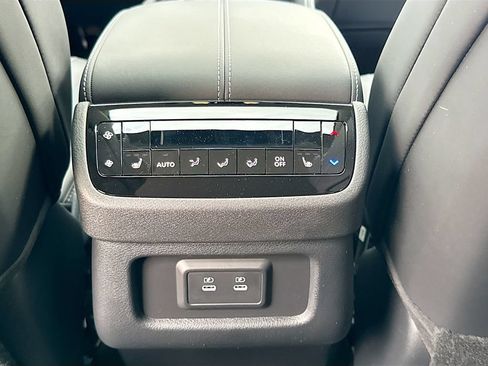 Certified 2026 INFINITI QX60 Luxe w/ Cargo Package FWD image 28