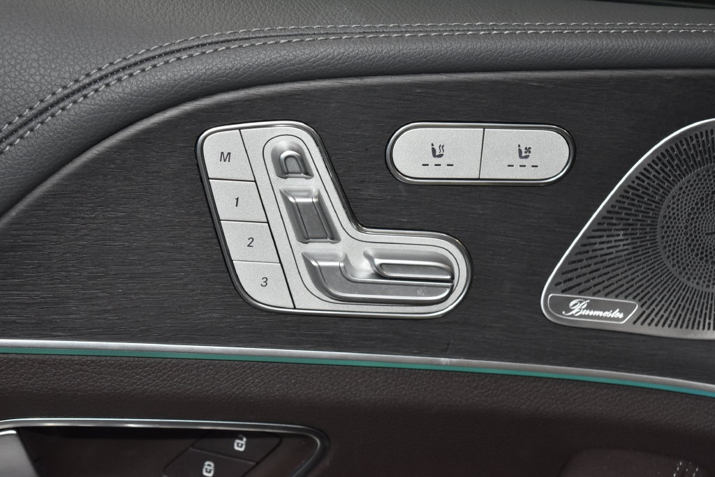 Used 2020 Mercedes-Benz GLE 350 4MATIC image 5