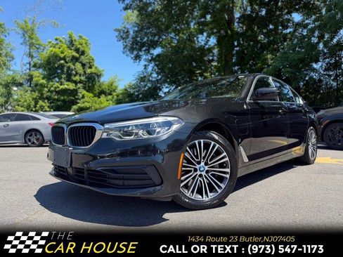 Used 2019 BMW 530e xDrive AWD/4WD image 2