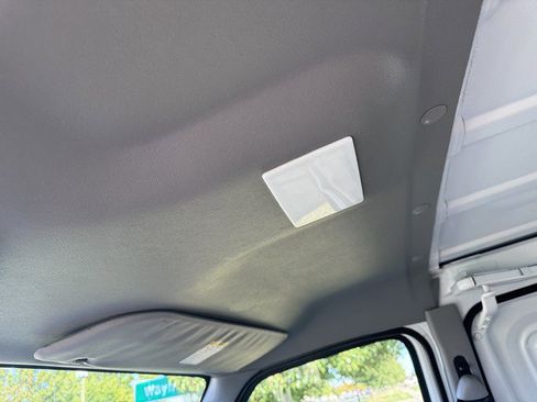 Used 2002 Ford E-250 and Econoline 250 image 33