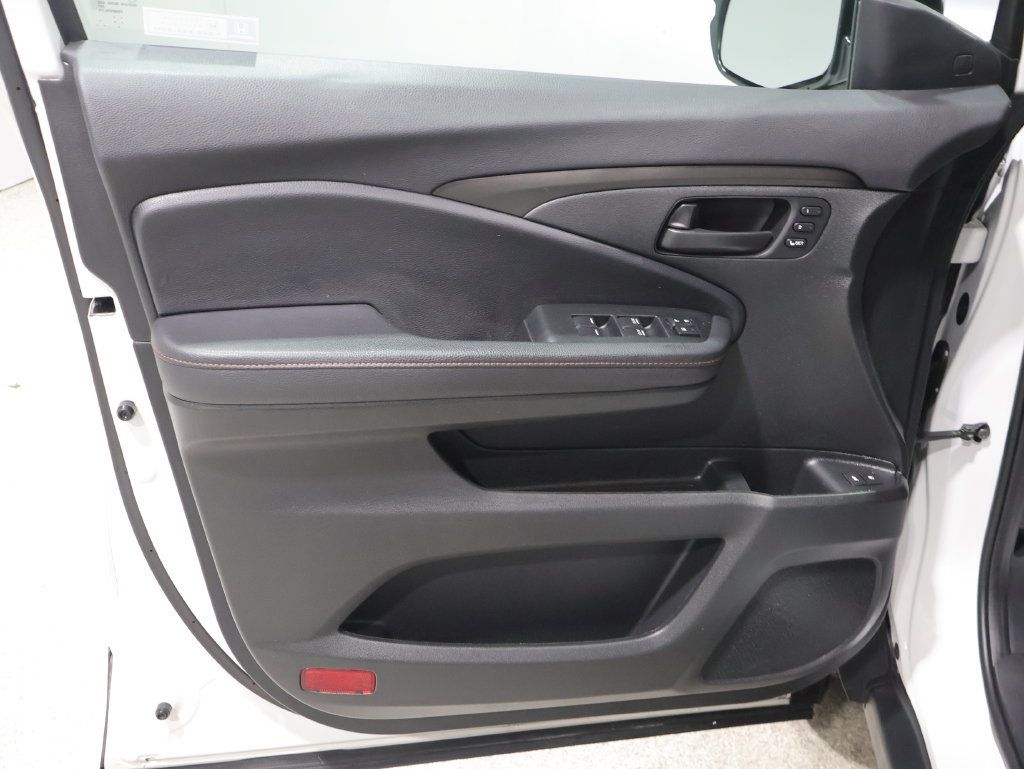 Used 2024 Honda Passport TrailSport image 13
