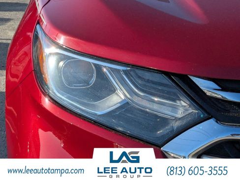 Used 2018 Chevrolet Equinox Premier image 9