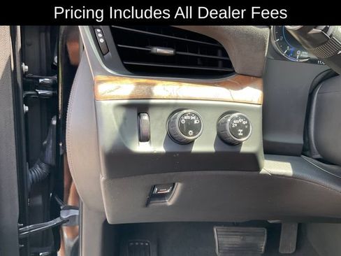 Used 2019 Cadillac Escalade Premium Luxury AWD/4WD image 10