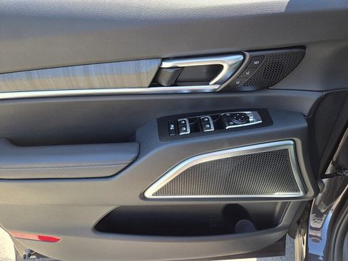 Certified 2025 Kia Telluride SX FWD image 19