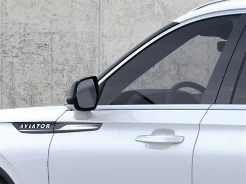 New 2026 Lincoln Aviator Premiere image 20