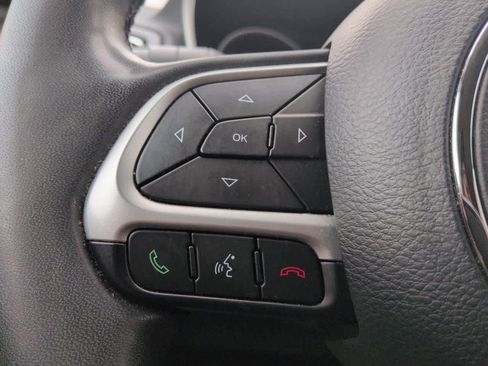 Used 2021 Jeep Compass Altitude image 23