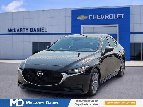Used 2021 MAZDA MAZDA3 s FWD image 2