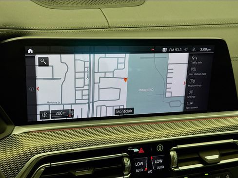 Used 2019 BMW X5 xDrive50i w/ M Sport Package AWD/4WD image 9
