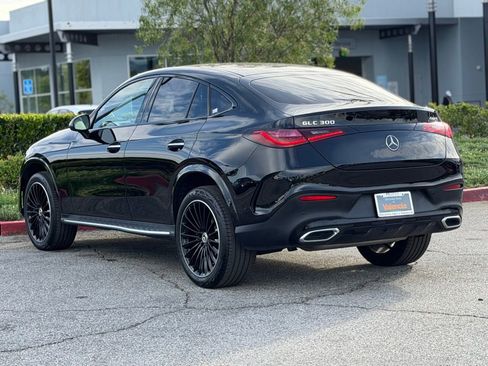 Used 2024 Mercedes-Benz GLC 300 4MATIC image 10