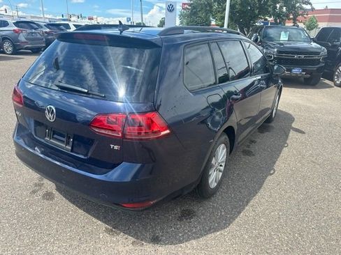 Used 2016 Volkswagen Golf S FWD image 3