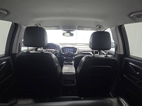 Used 2024 GMC Terrain SLT image 24