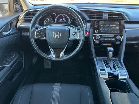 Used 2019 Honda Civic EX image 9